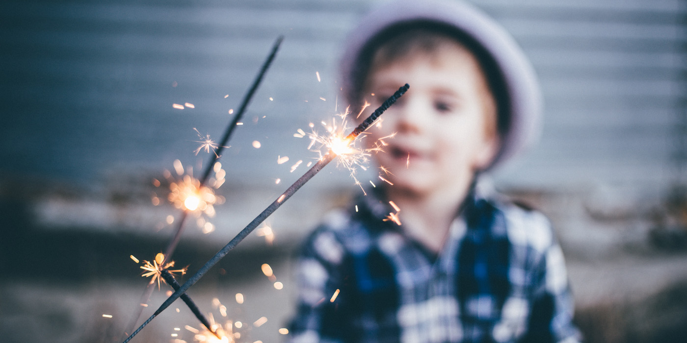 Child holder sparkler
