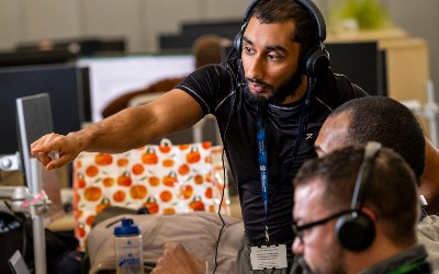 Members of the SSE customer team at work in the contact centre. 